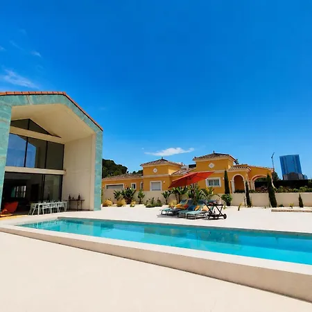 Вилла Luxury Galaxy 12min Walk 15m Pool *
